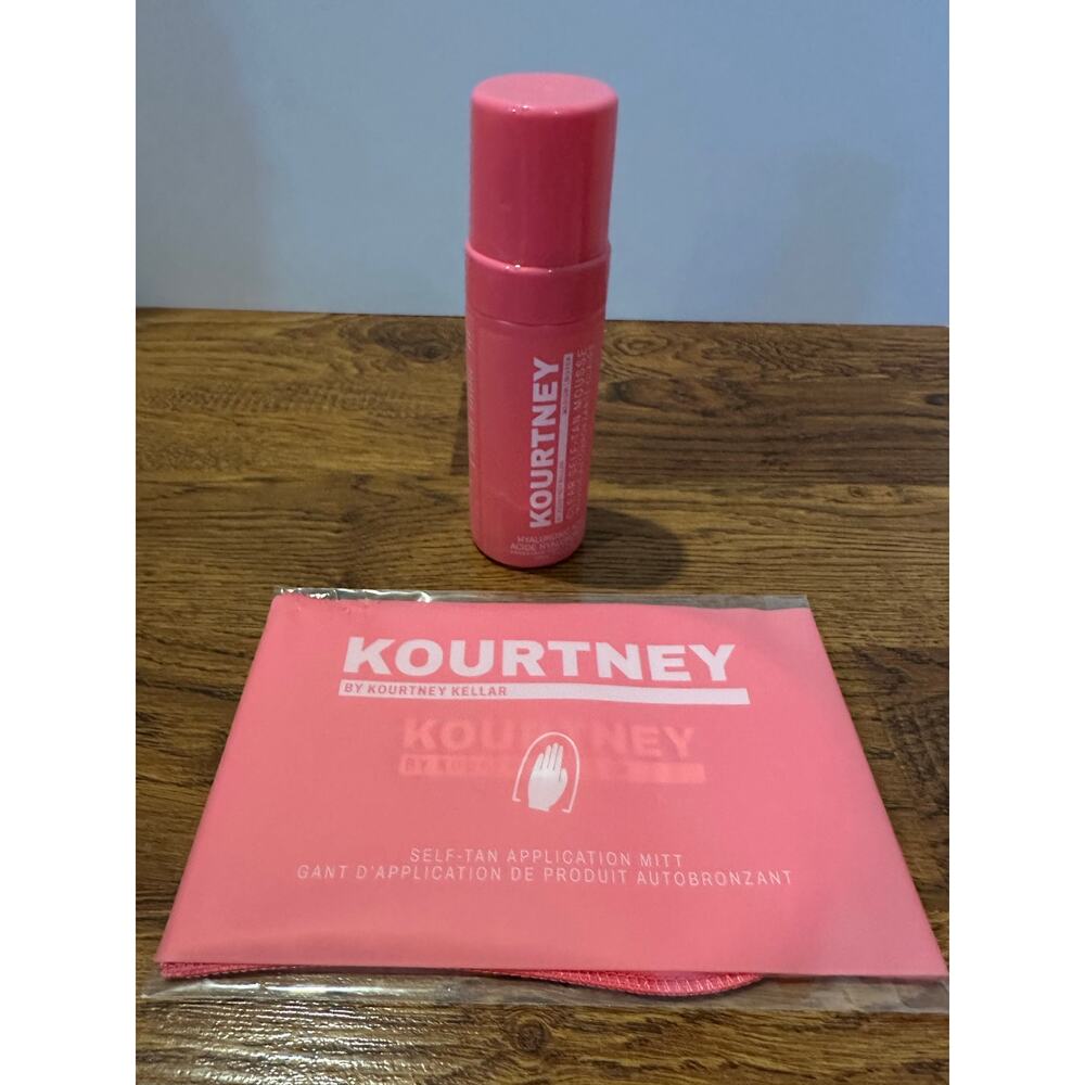 KOURTNEY 4.2oz Tanning Mousse & Mitt Medium Shade Brand New Winter Glow